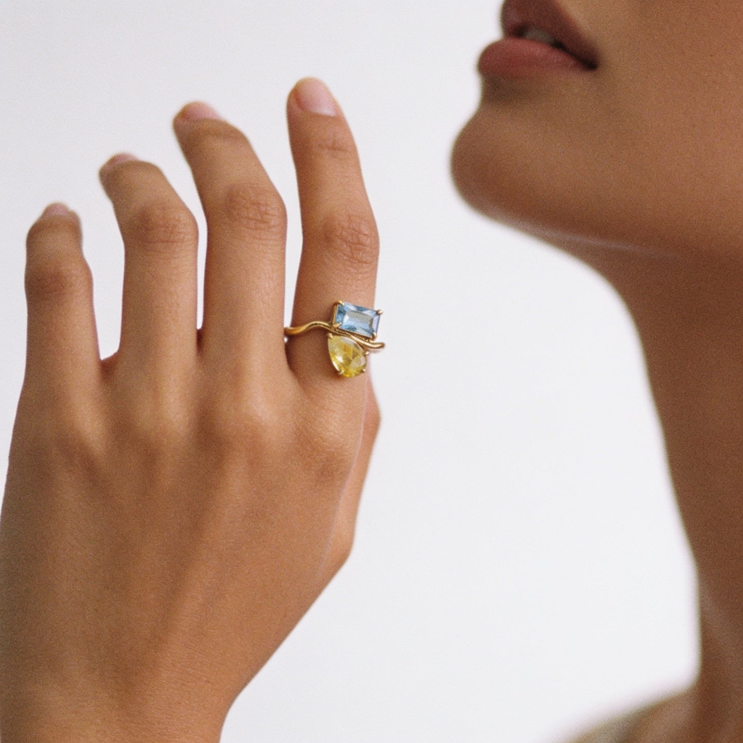 Anillo Birthstone — Piedra de Nacimiento